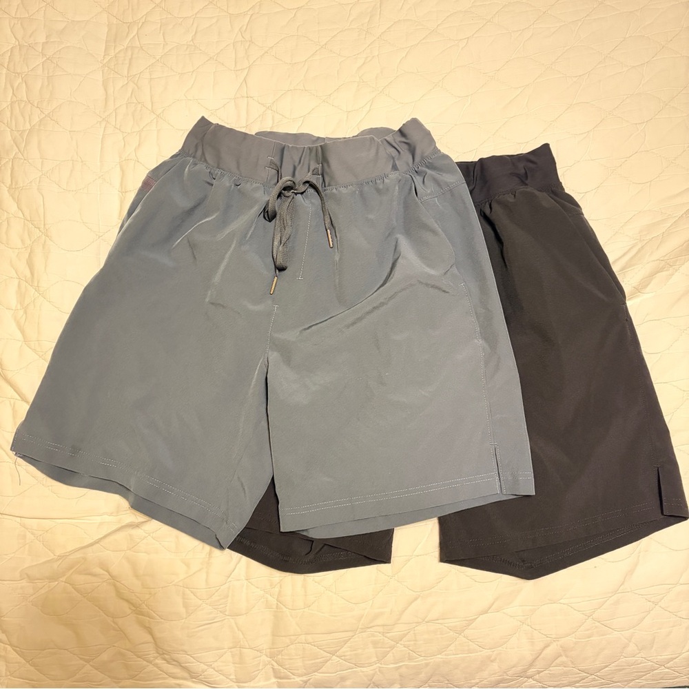 EUC Soothfeel Men's Size XS Lot of 2 Shorts with Zipper Pockets 7"Lightweight